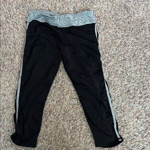 Eye Candy Black and Gray Women's Capris